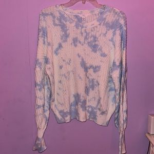 White and blue long sleeved shirt. Brand: Time and Tru Size: Large